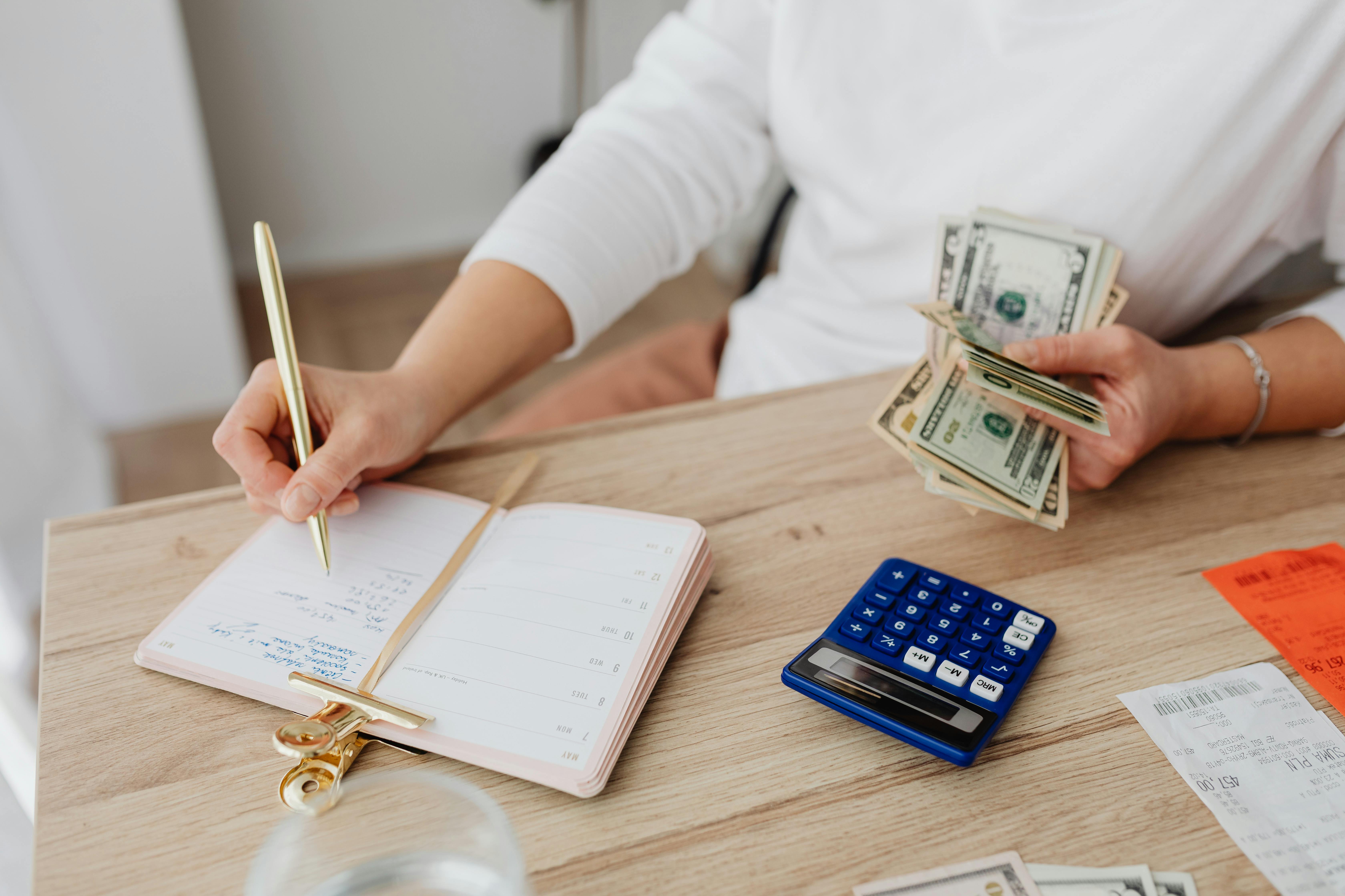 Family Loan Calculator: Calculate Interest-Free Loans Today